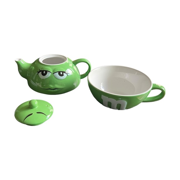 M&M's All In One Teapot w/ Mug & Lid Green Ceramic World Gifts Stackable - Picture 2 of 14